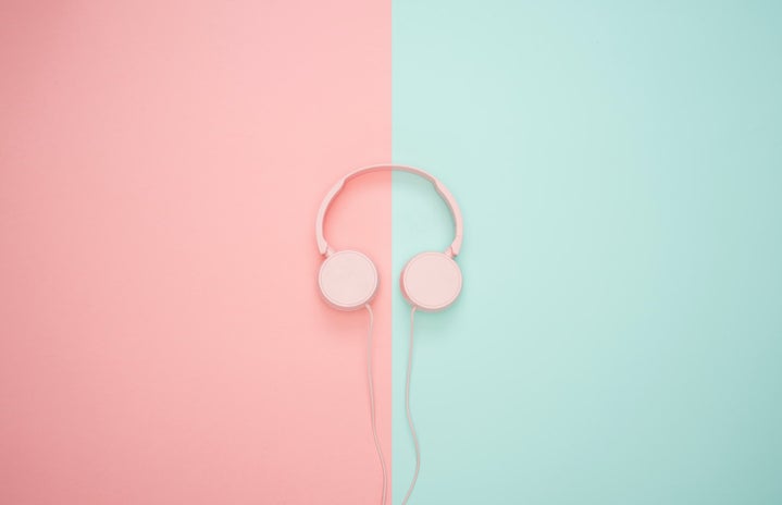 pink headphones by unsplash?width=719&height=464&fit=crop&auto=webp