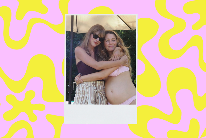 blake lively baby name taylor swift?width=698&height=466&fit=crop&auto=webp