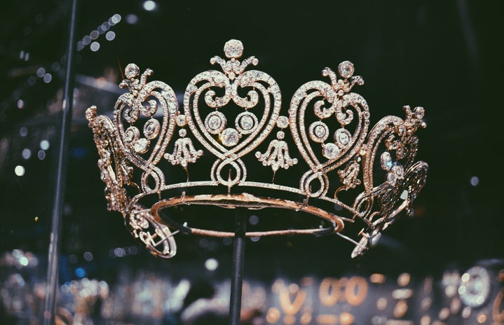 Diamond tiara on display