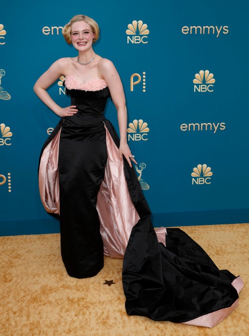 elle fanning emmys 2022?width=500&height=500&fit=cover&auto=webp