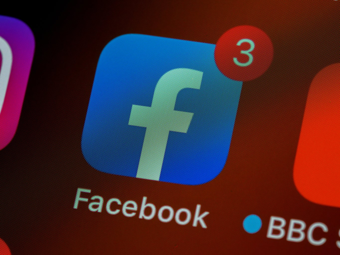 facebook app logo with notifications?width=1024&height=1024&fit=cover&auto=webp