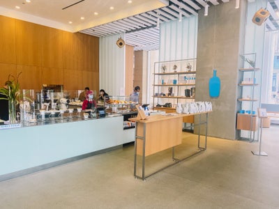 photo of blue bottle coffee bar