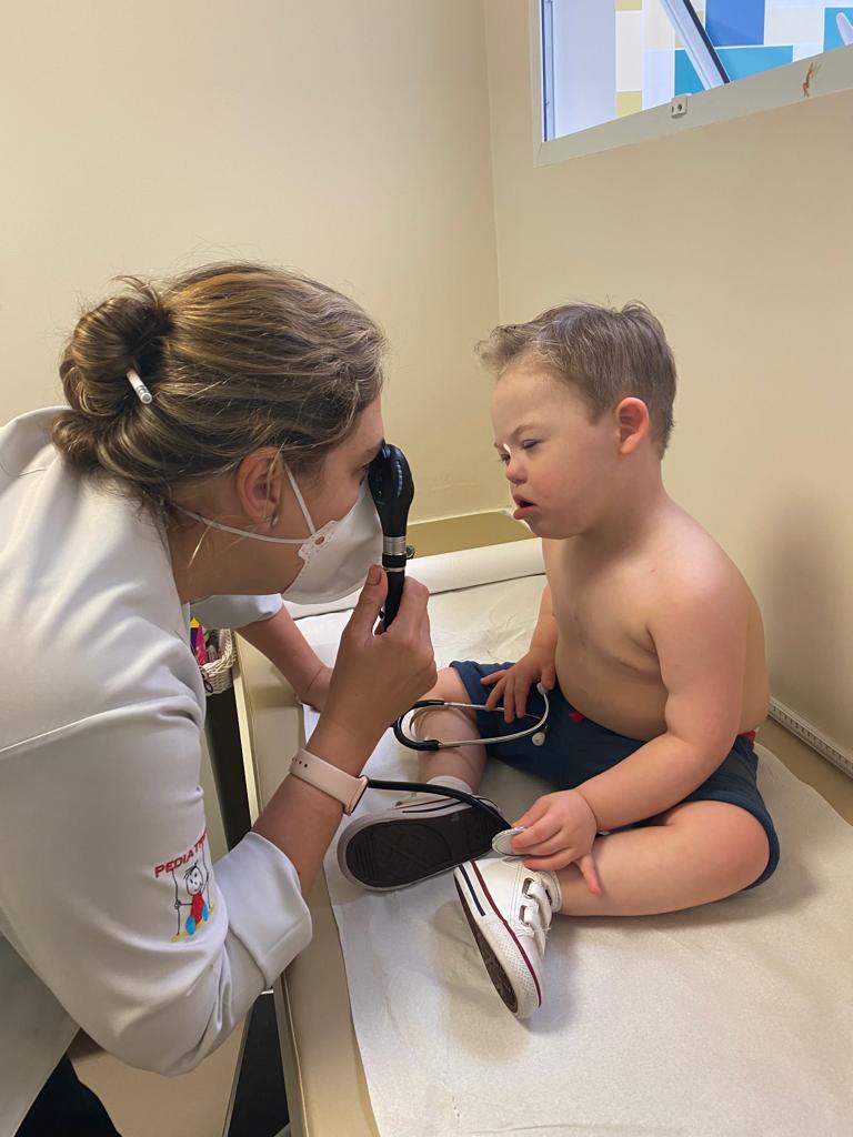 Kid with his doctor