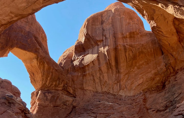 photo of double arches in arches national park