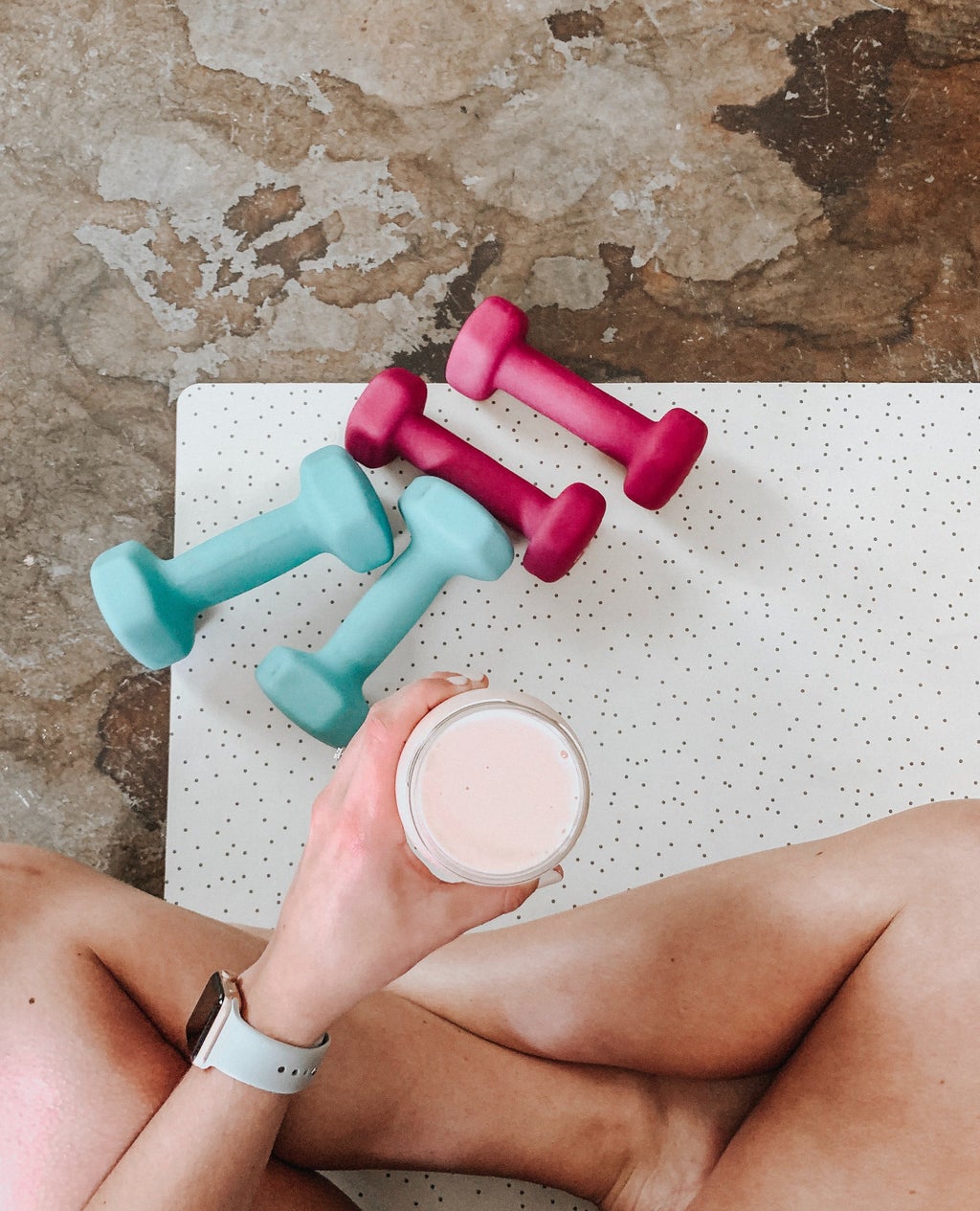 weights and smoothie