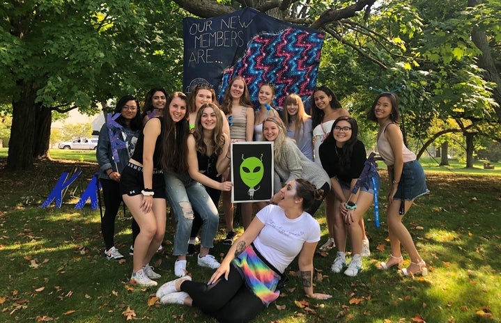 alien themed bid day group photo by Erin Coughenour?width=719&height=464&fit=crop&auto=webp