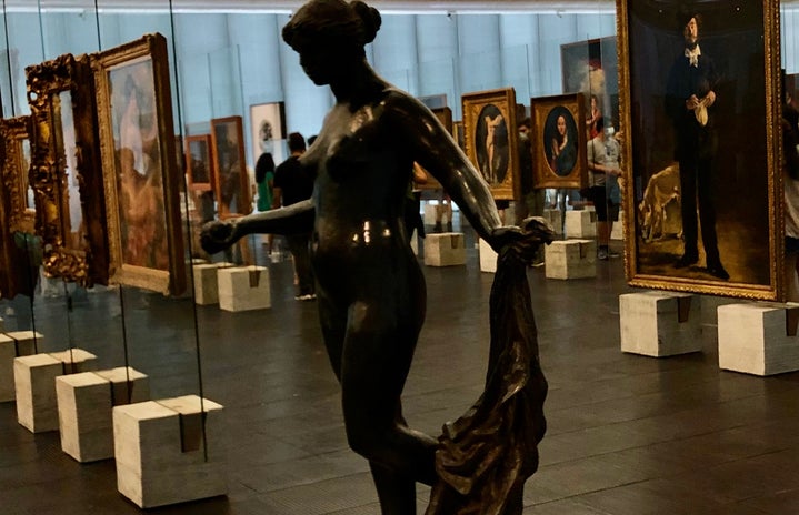 Statue at São Paulo Museum of Art