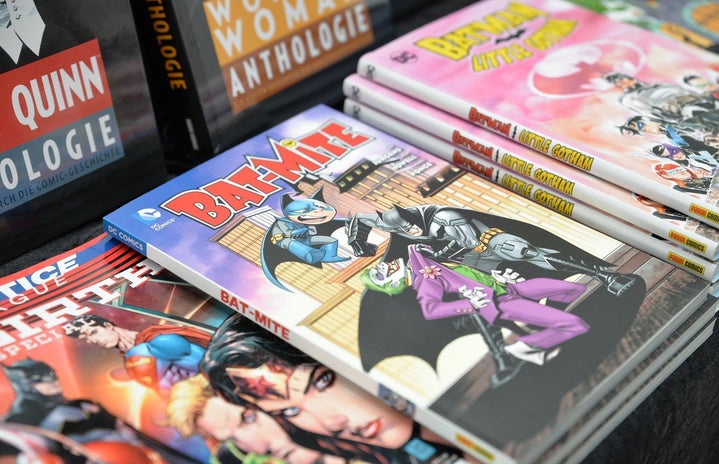 pile of comic books