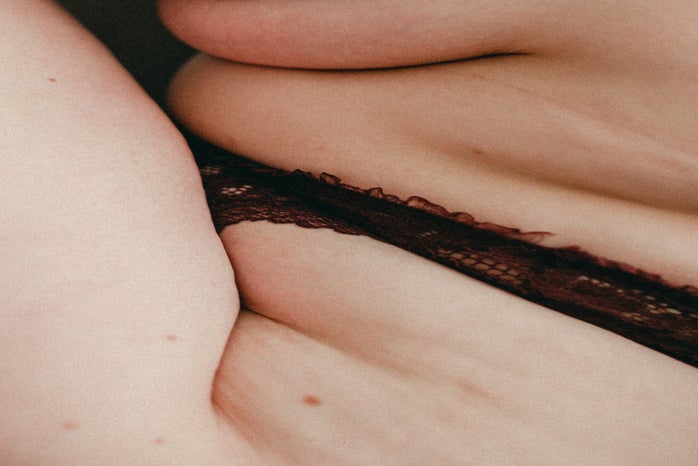 body of woman with stomach rolls by Monika Kozub from Unsplash?width=698&height=466&fit=crop&auto=webp