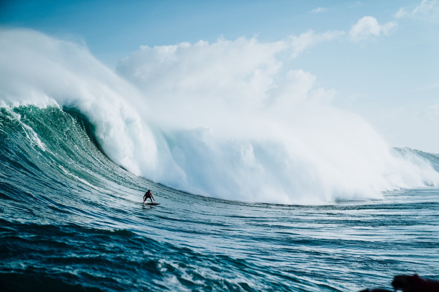 surfing big wave