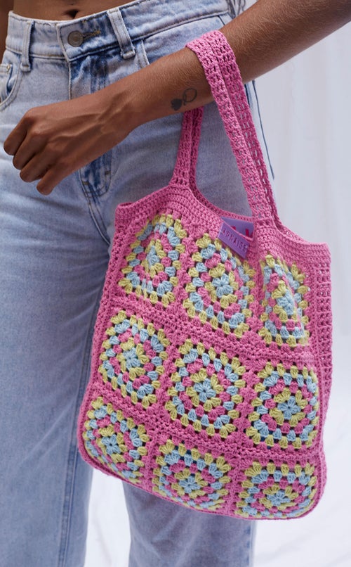 Annaiss Yucra crochet bag