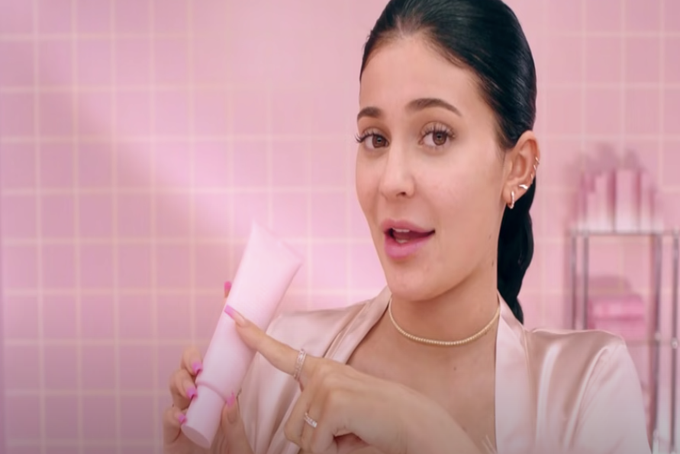 5 Ways to Wear Flannel This Fall | Her Campus