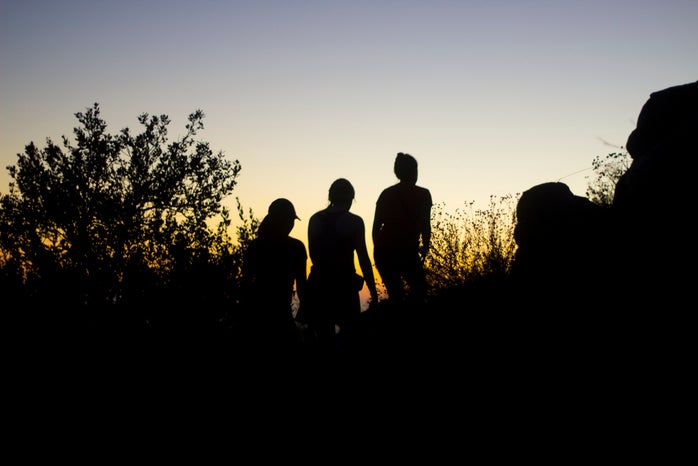 melody ozdyck friends girls hike sunset mountains adventure silhouette?width=698&height=466&fit=crop&auto=webp