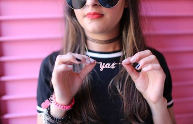 yas necklace red lips sunglasses pink wall