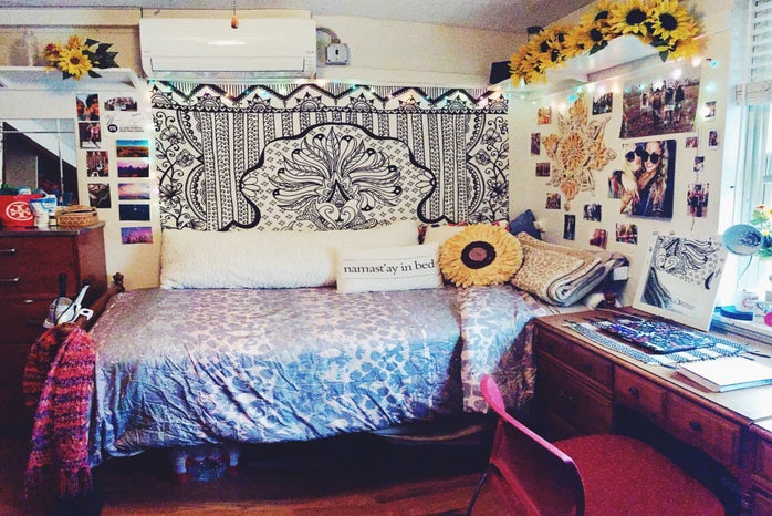 lexi tokarski college bedroom cozy sunflowers pillows high res?width=698&height=466&fit=crop&auto=webp