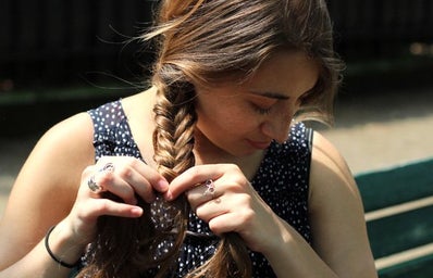 Kellyn Simpkin-Girl Braiding Hair Fishtail Braid
