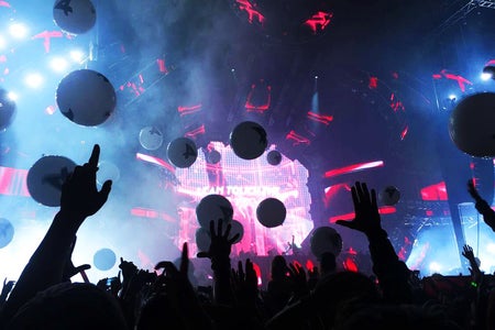 Lindsay Thompson-Music Festival Miami Ultra Lights Stage Concert Balloons Music Edm