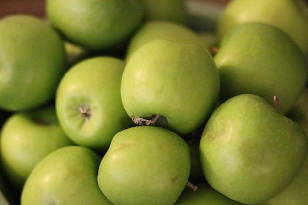 the lala green apples?width=698&height=466&fit=crop&auto=webp
