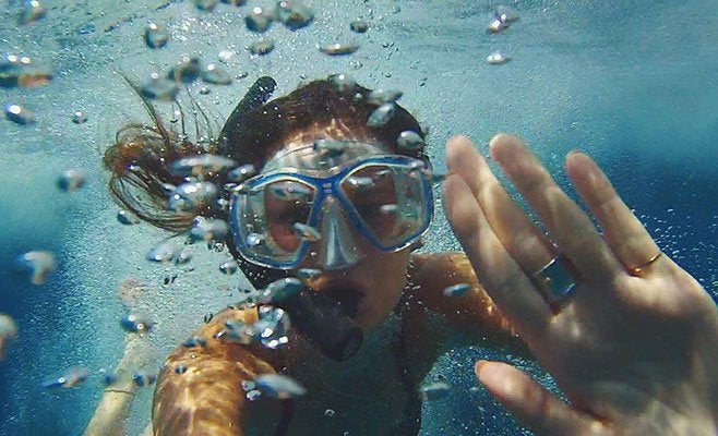 Meredith Kress-Snorkel Bubbles Underwater Selfie