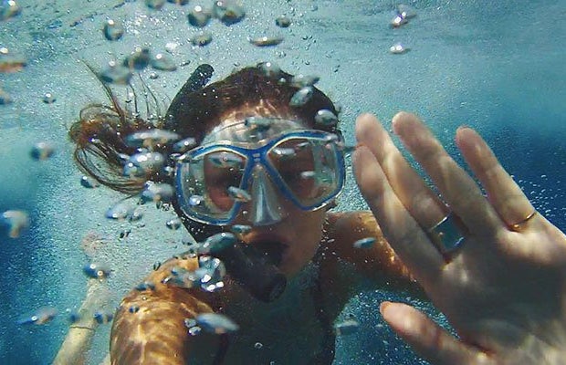 Meredith Kress snorkel bubbles underwater selfie?width=719&height=464&fit=crop&auto=webp