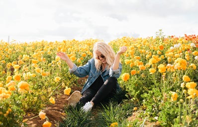 Molly Peach-Dancing In Flower Fields