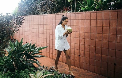 Summer Girl Hawaii Coconut Walking Chillin