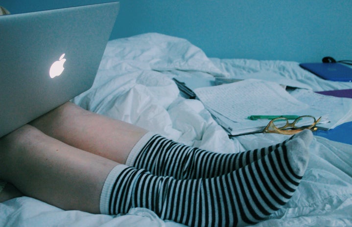 Anna Schultz socks and laptop in bed?width=719&height=464&fit=crop&auto=webp
