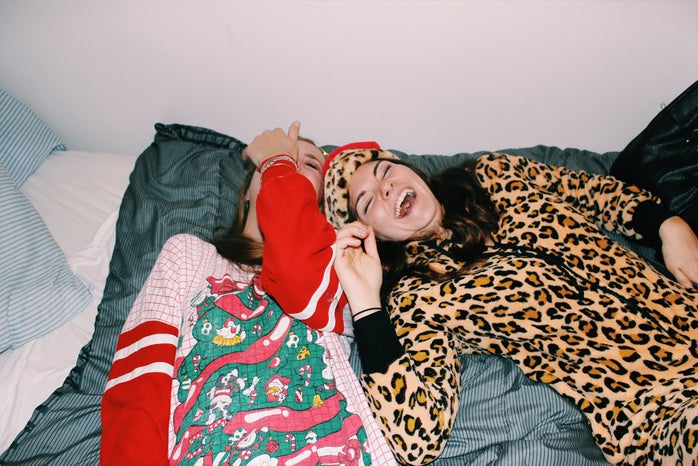 Anna Schultz girls laughing in holiday pajamas?width=698&height=466&fit=crop&auto=webp