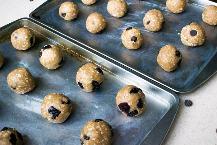 Spoon Csu-Blueberry Chocolate Chip Oatmeal Cookies