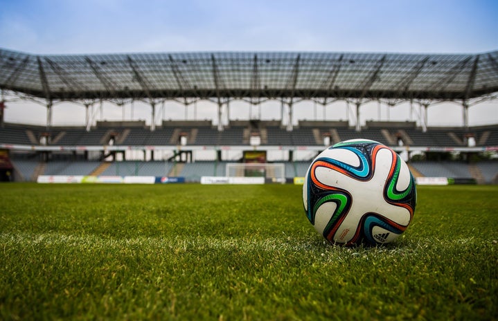 soccer ball on grass field during daytime 46798?width=719&height=464&fit=crop&auto=webp