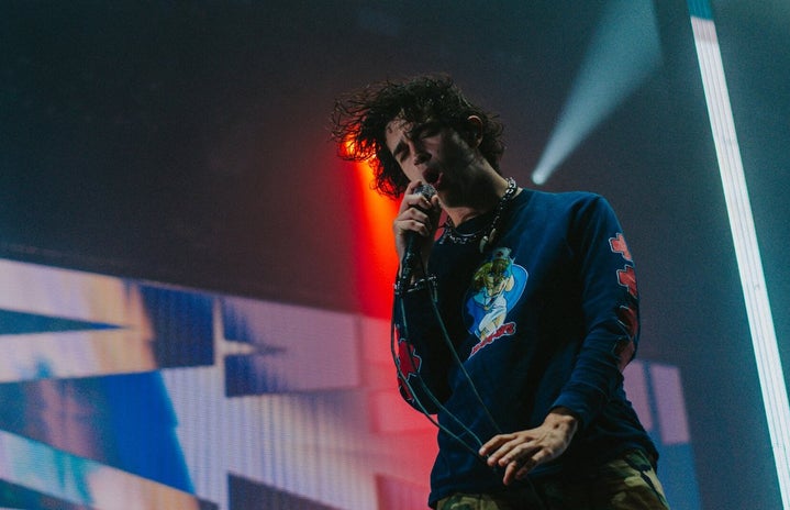 Matty Healy Performing