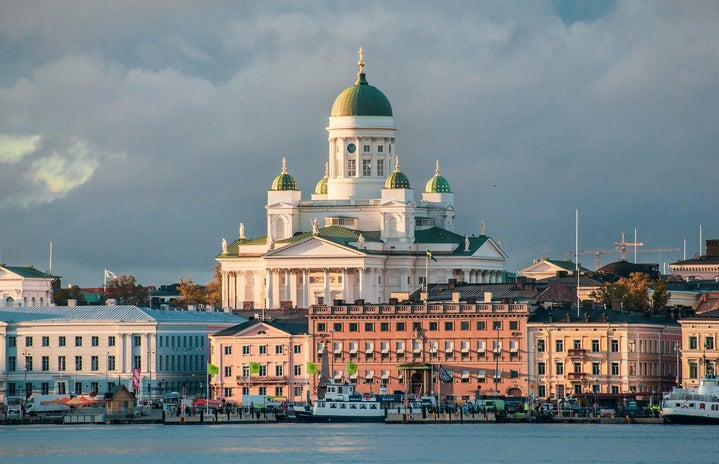 A picture of Helsinki cityscape with the Helsinki Cathedral.