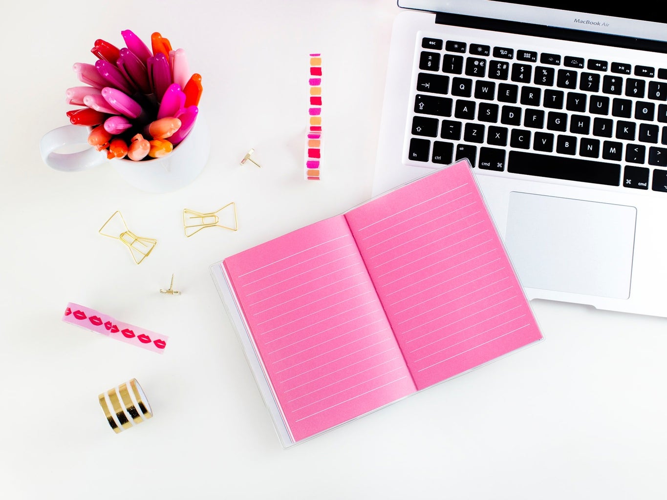 Desk flatlay?width=1024&height=1024&fit=cover&auto=webp