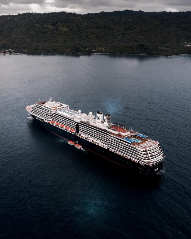 cruise ship