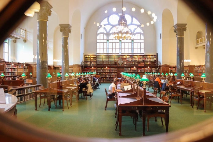 Campus library?width=698&height=466&fit=crop&auto=webp