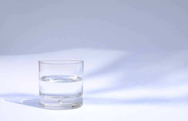 clear drinking glass of water?width=719&height=464&fit=crop&auto=webp