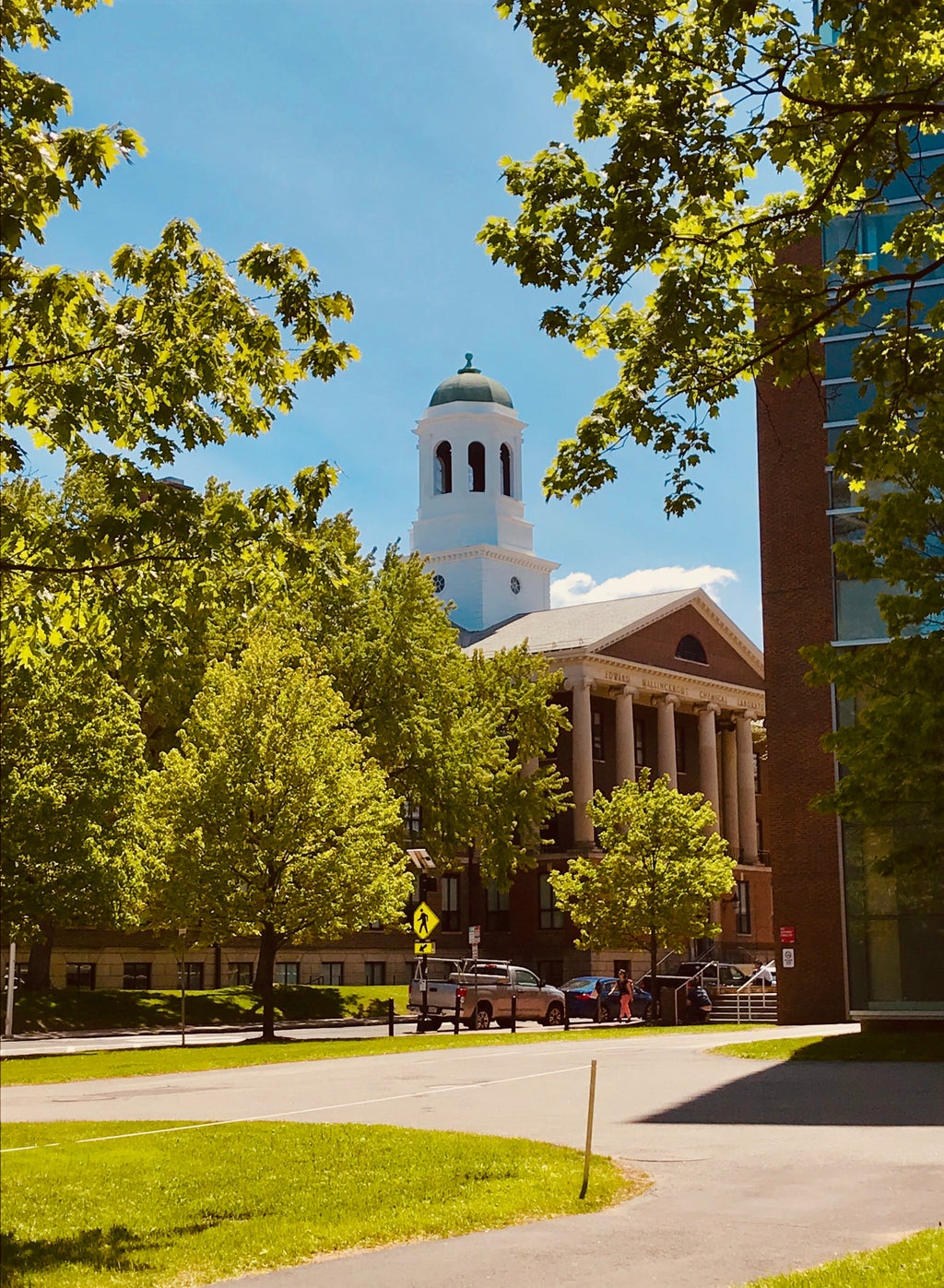 photo of church on Harvard\'s campus