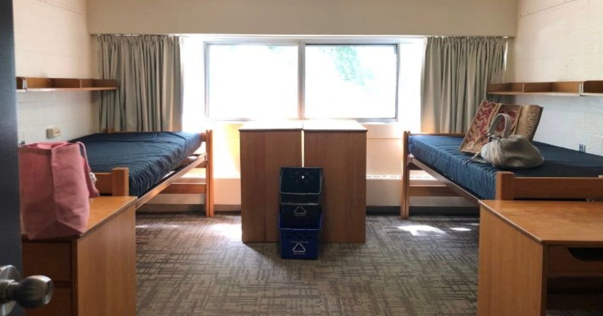 This Temporary Wallpaper Transforms This Dorm Room in the Most Epic Way