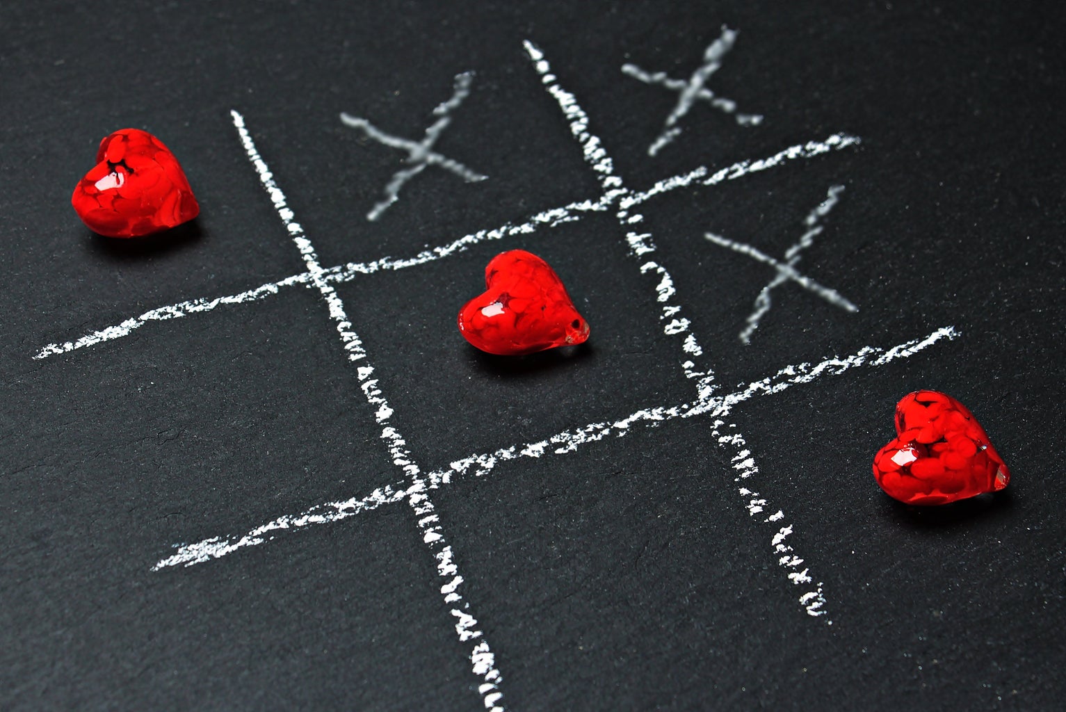 tic-tac-toe game with hearts