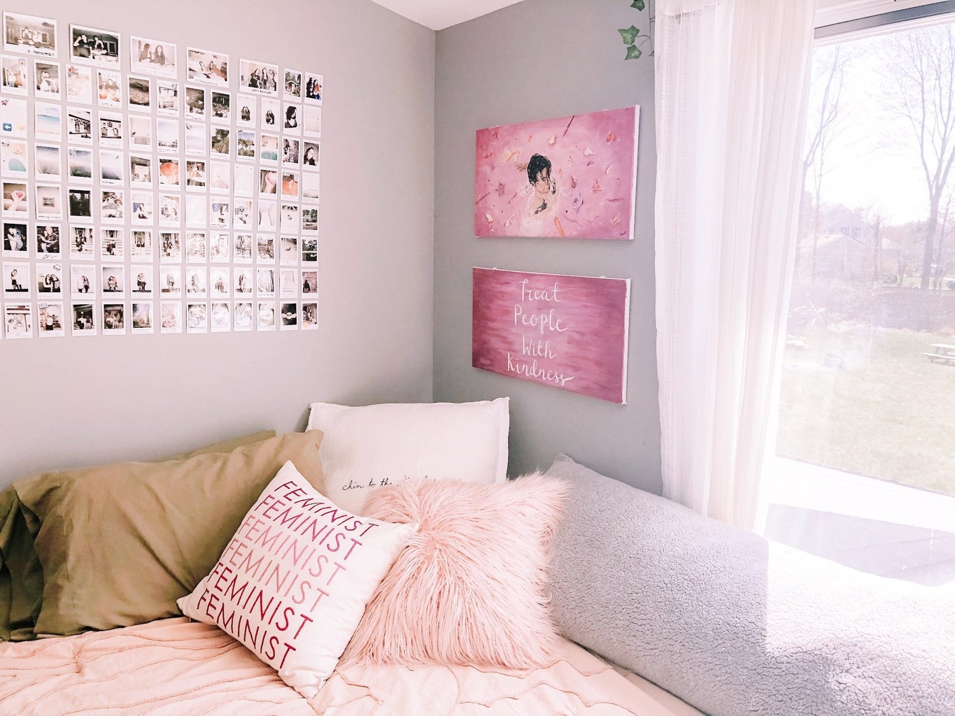interior design of pink bedroom