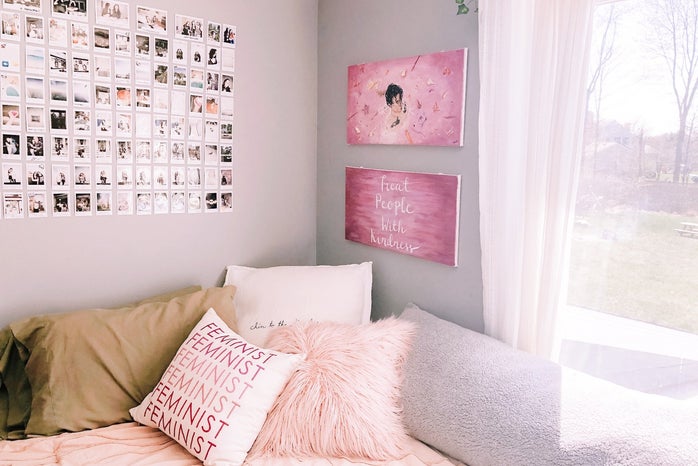 pink bedroom by Natalie Held?width=698&height=466&fit=crop&auto=webp