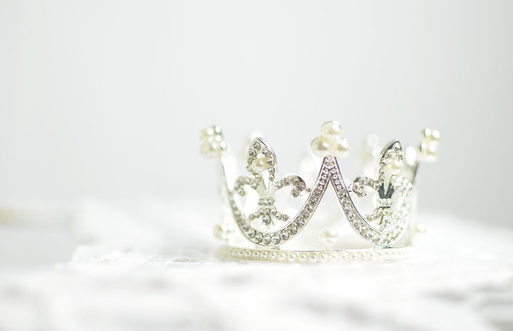 silver crown white background