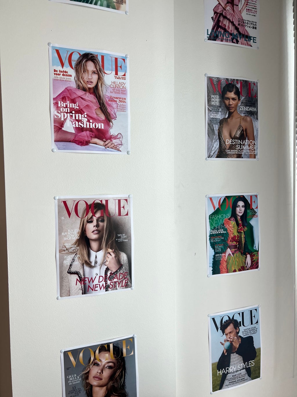Vogue Magazine covers (photo reference for what is mentioned in article)