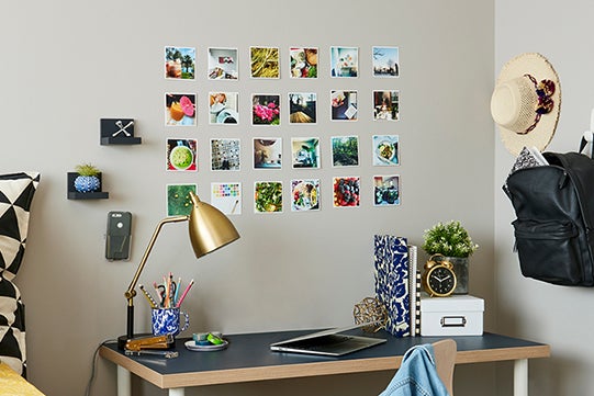 Command Dorm Photo Wall 05 RGB 2018?width=698&height=466&fit=crop&auto=webp