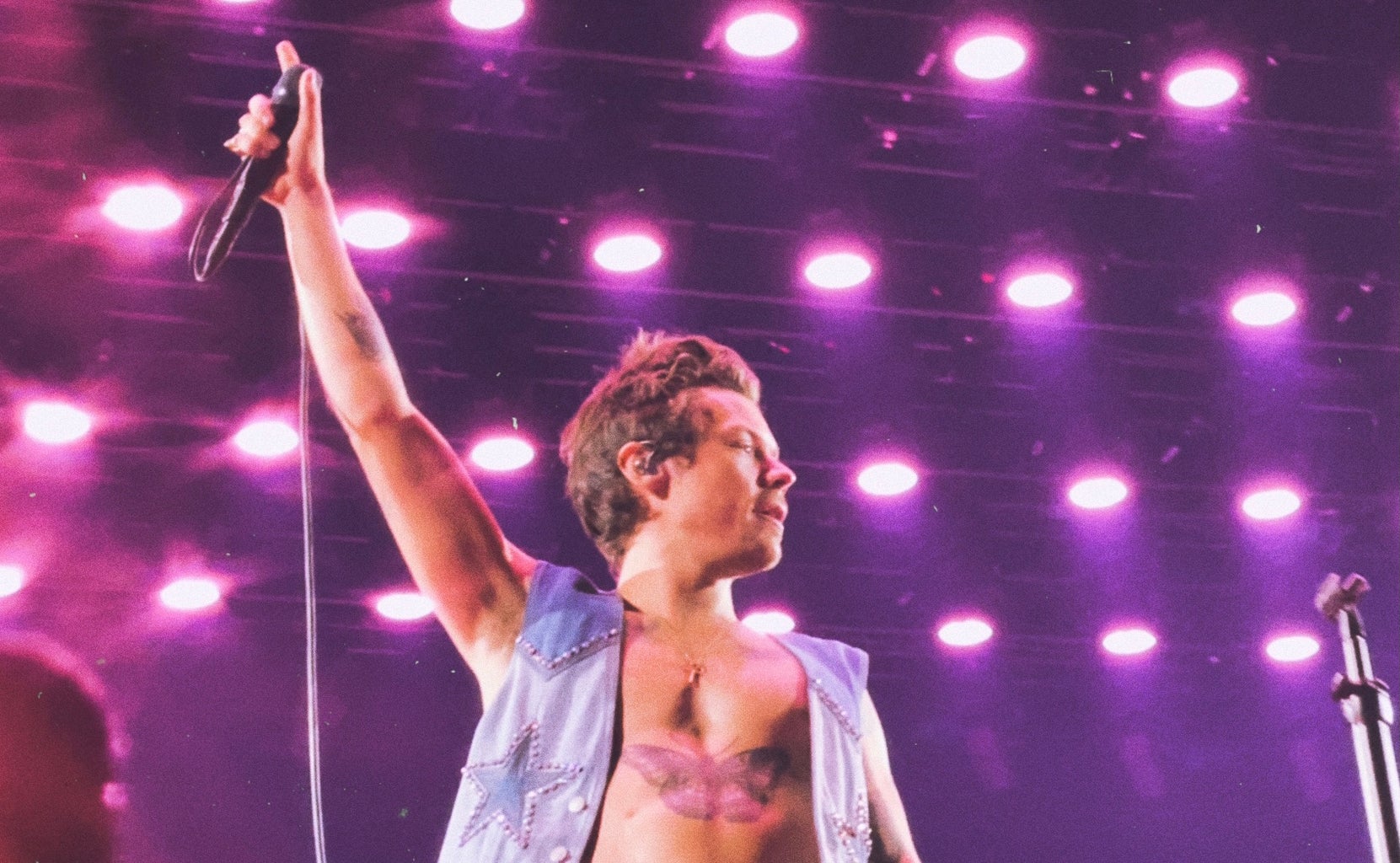 Harry Styles singing ‘Little Freak’ at Madison Square Garden on 8/28/2022
