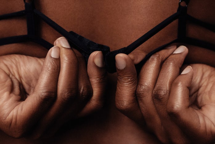 Black women in bra by Womanizer WOW Tech?width=698&height=466&fit=crop&auto=webp