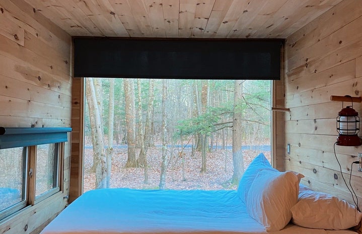 woods cabin bedroom getaway