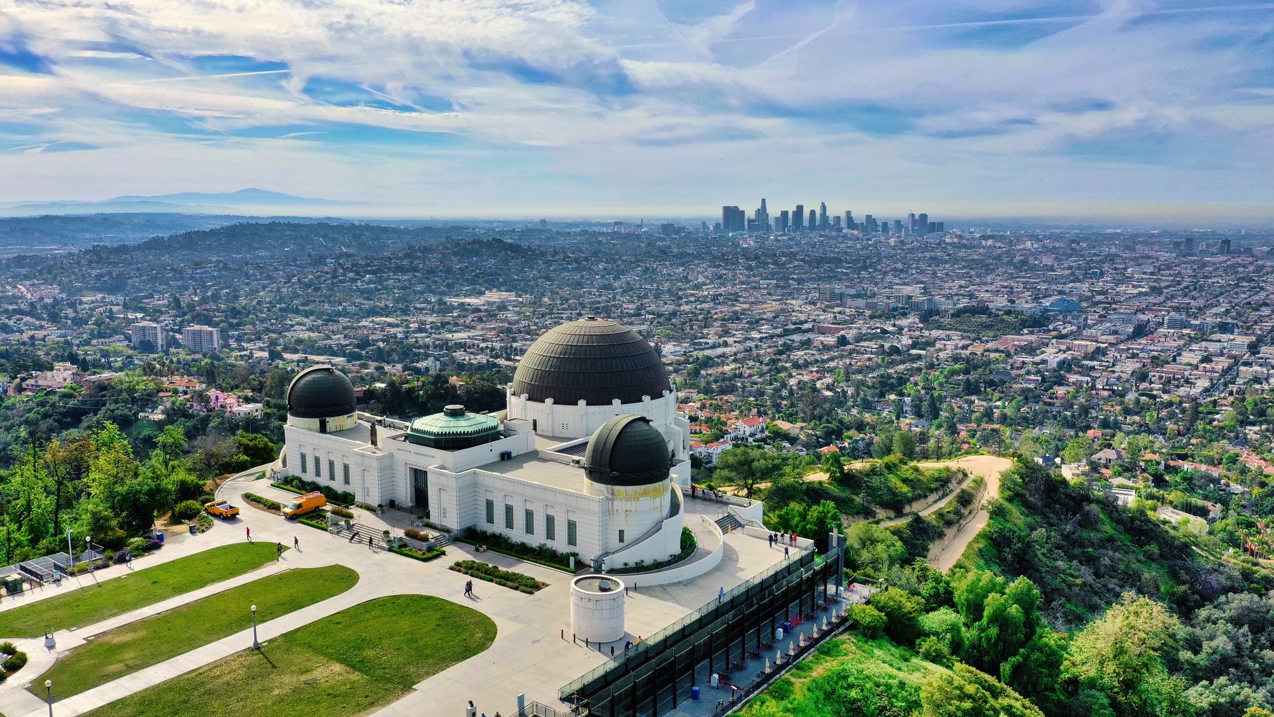 griffith observatory in los angeles to see on a road trip