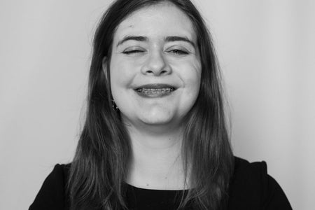 her campus western, Anika In't Hout