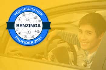 Teenage driver with a Benzinga Top Insurance Provider 2021 Award graphic